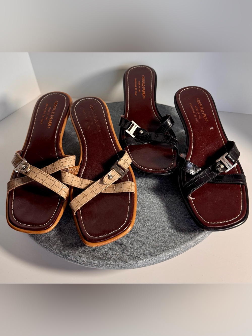 Donald J Pliner Croc Embossed Black Leather Sandals Kitten Heels 9